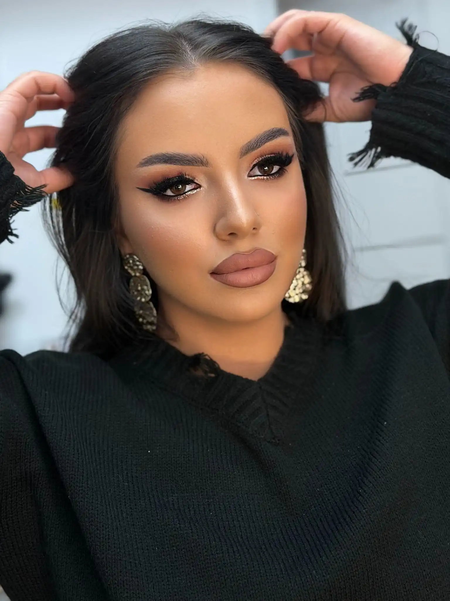 Machiaj la salonul Lidia Lux din Râșnov